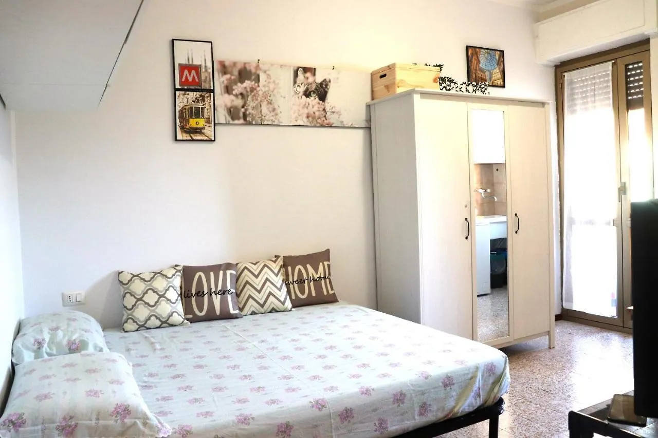 * La Casa Di Arti * 25 Min Dal Duomo Apartment Milan 0*,  Italy