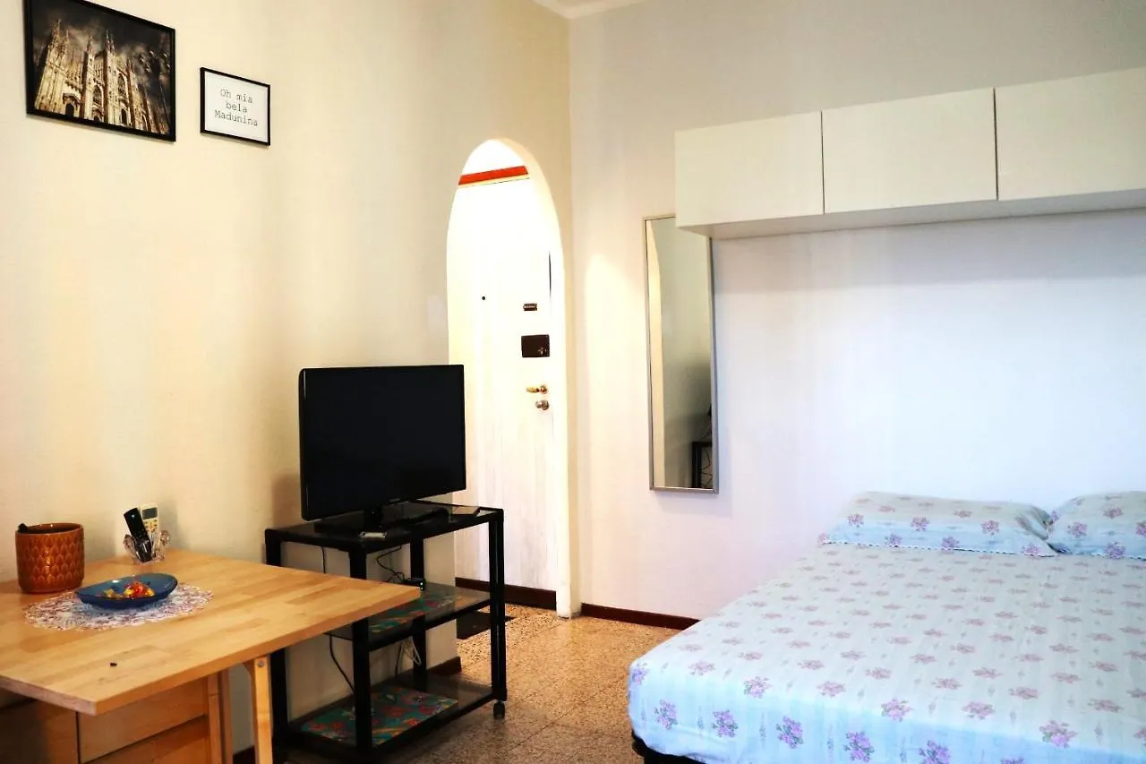 * La Casa Di Arti * 25 Min Dal Duomo Apartment Milan Italy